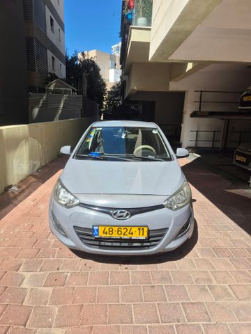 יונדאי i20
