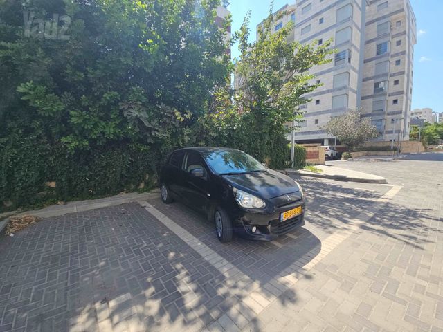 מיצובישי ספייס סטאר