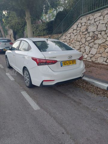 יונדאי אקסנט i25
