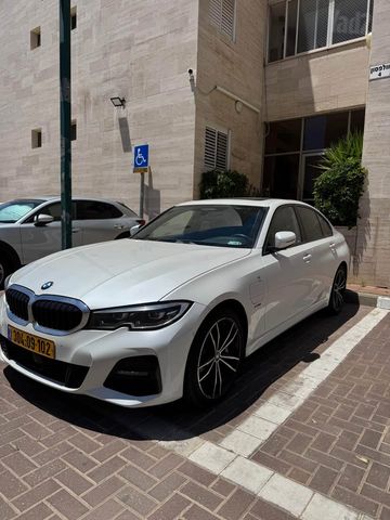 מודעת רכב ב מ וו סדרה 3