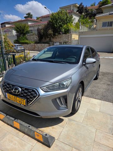 יונדאי איוניק