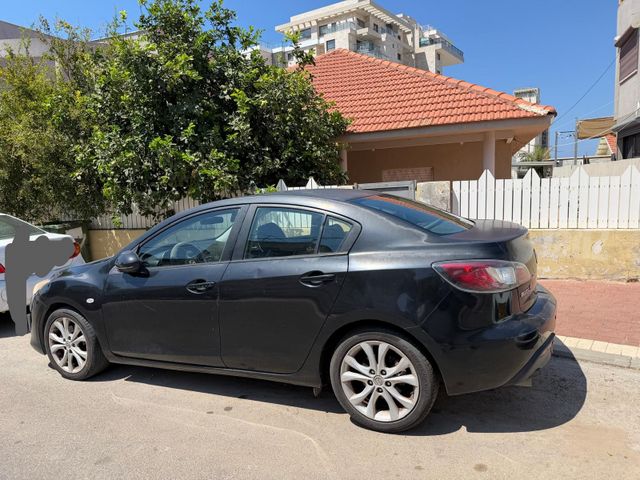 מאזדה 3