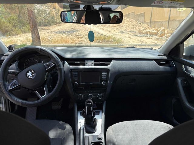 סקודה אוקטביה