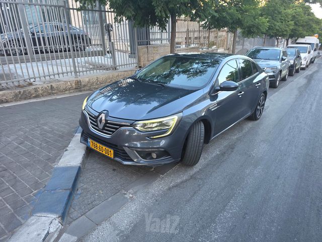 רנו מגאן