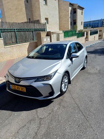 מודעת רכב טויוטה קורולה
