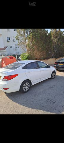 יונדאי אקסנט i25