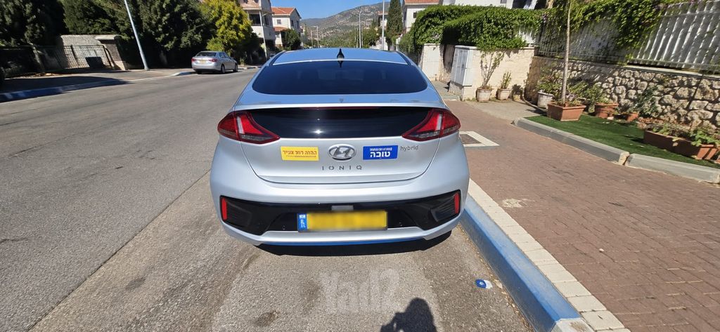 יונדאי איוניק