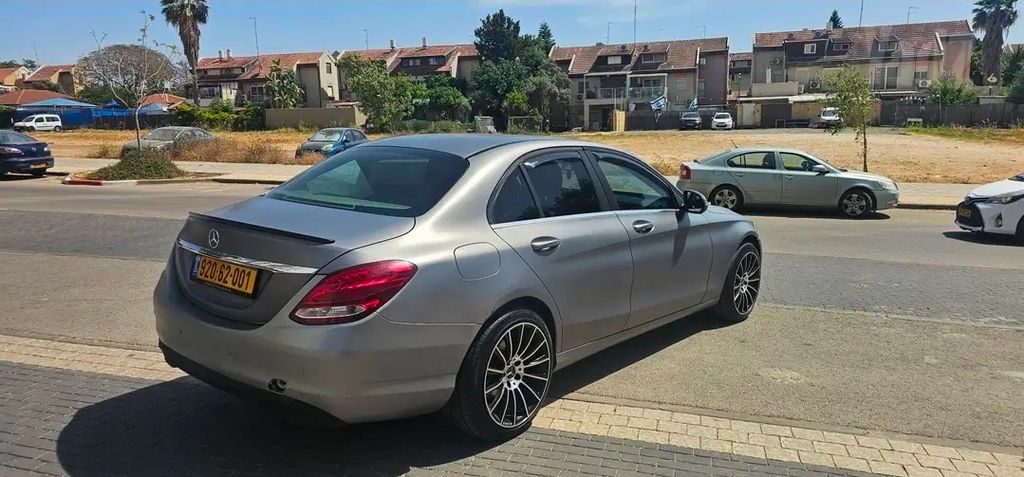 מרצדס-בנץ C-class