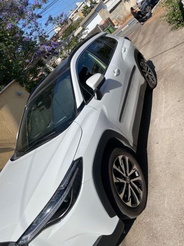 מודעת רכב טויוטה קורולה קרוס
