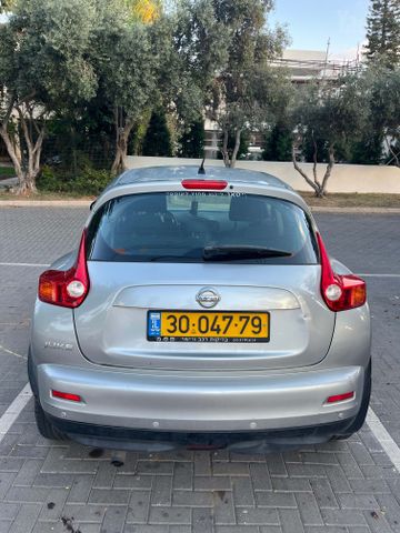 ניסאן ג'וק