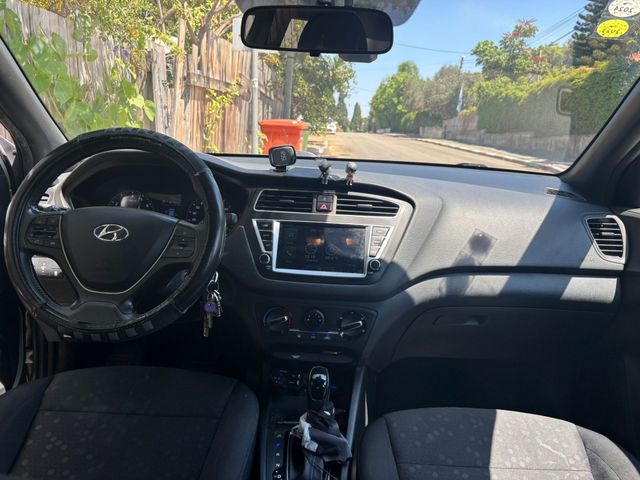 יונדאי i20