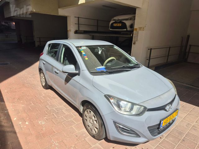 יונדאי i20