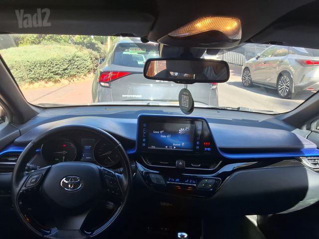 טויוטה C-HR