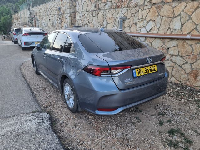 מודעת רכב טויוטה קורולה