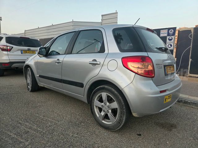 סוזוקי SX4