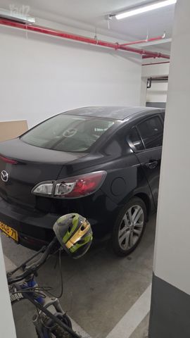 מודעת רכב מאזדה 3