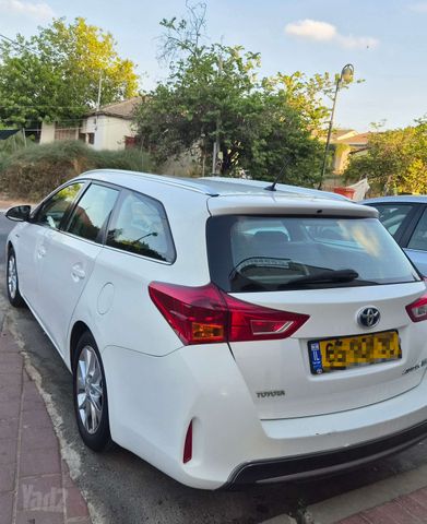 מודעת רכב טויוטה אוריס