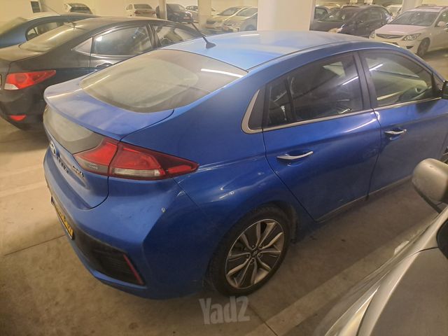 יונדאי איוניק
