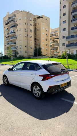 יונדאי i20