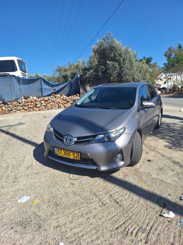 טויוטה אוריס