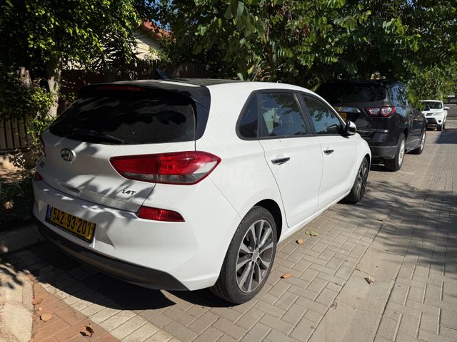 יונדאי i30