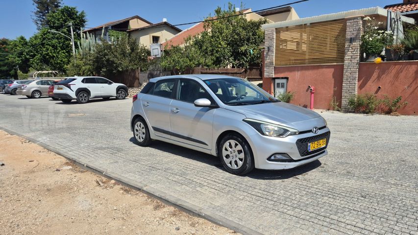 יונדאי i20