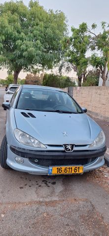 מודעת רכב פיג'ו 206