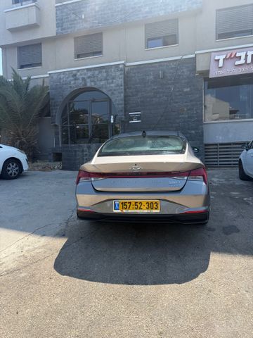 יונדאי אלנטרה