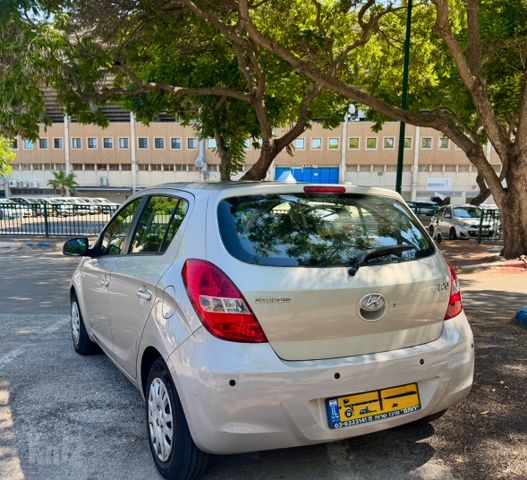 יונדאי i20
