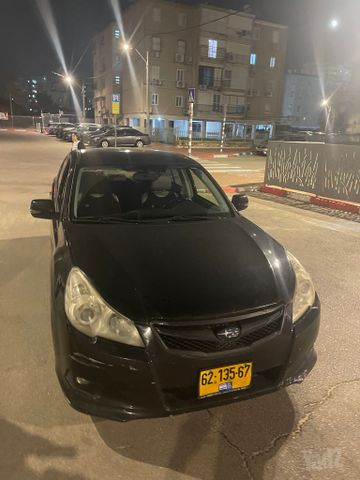סובארו B4/לגאסי
