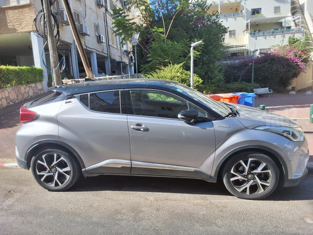 טויוטה C-HR