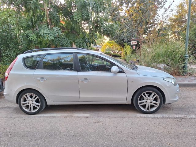 יונדאי i30