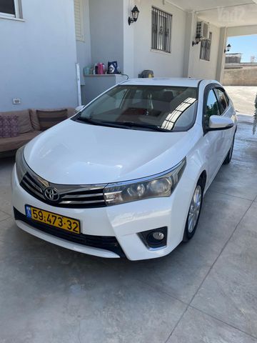 טויוטה קורולה