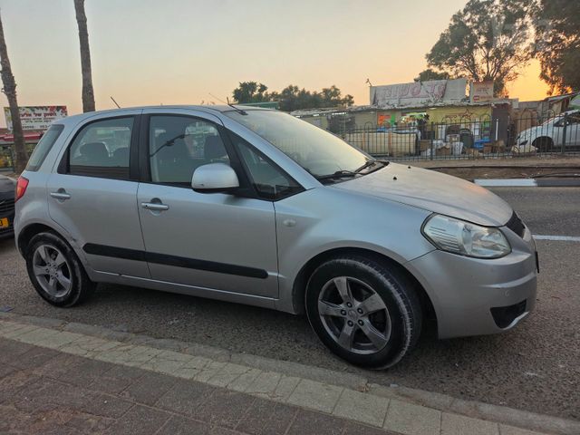 סוזוקי SX4