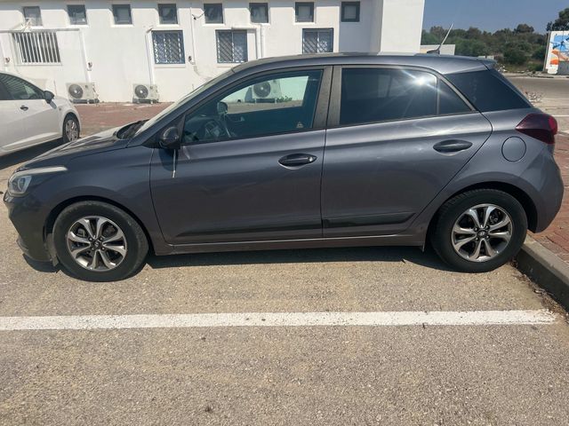 יונדאי i20