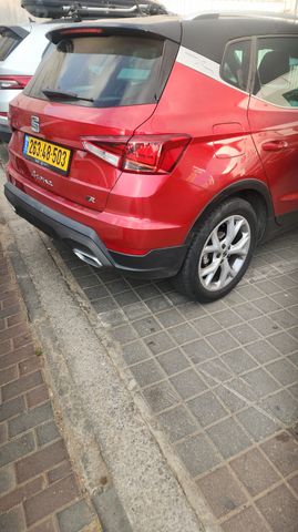 מודעת רכב סיאט ארונה