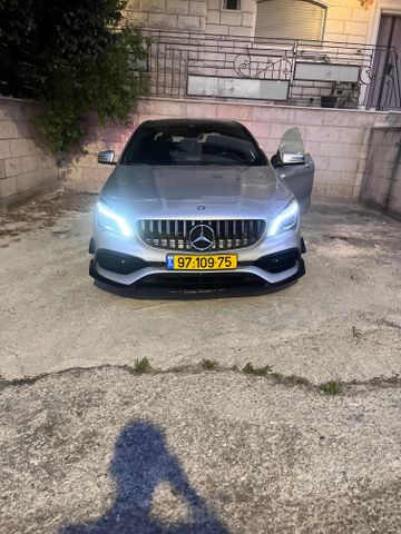 CLA Urban CLA 200 אוט׳ סדאן 1.6 (156 כ״ס) [2013-2016]