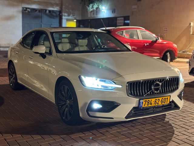 וולוו S60