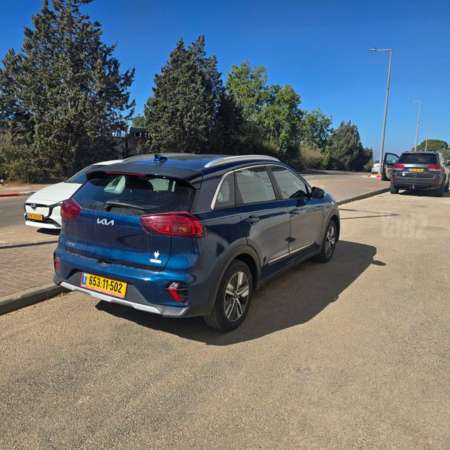 קיה נירו
