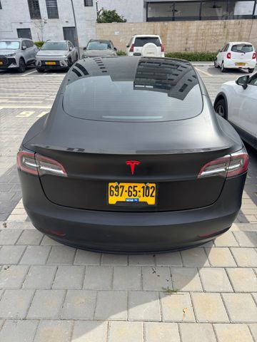 טסלה מודל 3
