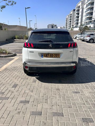פיג'ו 3008