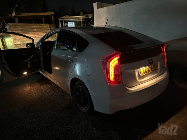 טויוטה פריוס