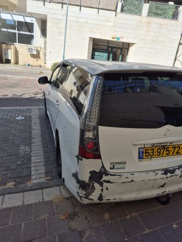 מיצובישי גרנדיס