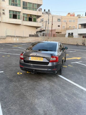 סקודה אוקטביה