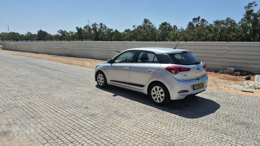יונדאי i20
