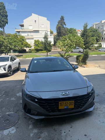 יונדאי אלנטרה