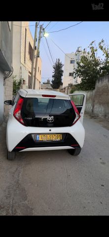 טויוטה אייגו