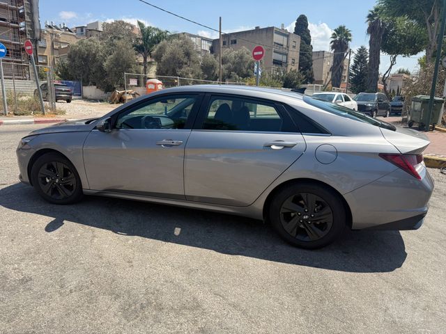 יונדאי אלנטרה