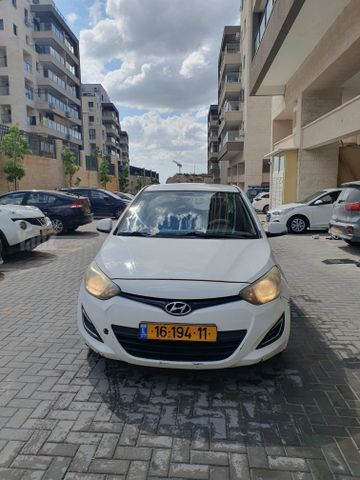 יונדאי i20