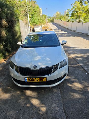 סקודה אוקטביה